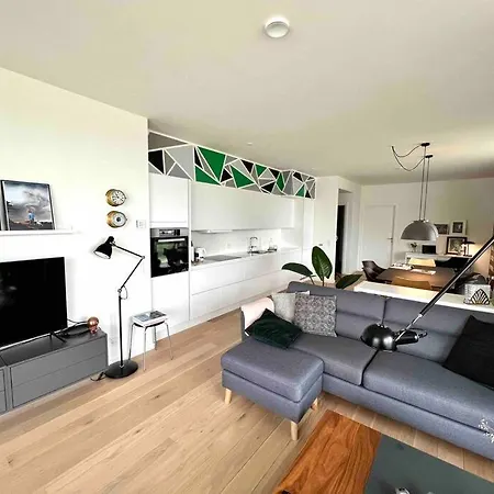 Apartment Bo Med Stil Og Udsigt Til Lystbadehavn