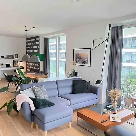 Bo Med Stil Og Udsigt Til Lystbadehavn Apartment