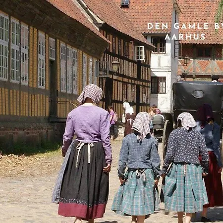 Bo Med Stil Og Udsigt Til Lystbadehavn Apartment *