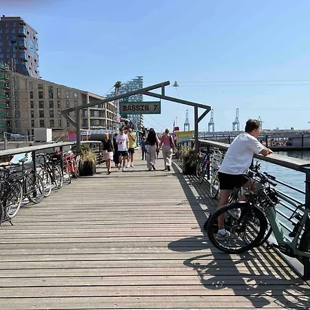 Bo Med Stil Og Udsigt Til Lystbadehavn * Aarhus