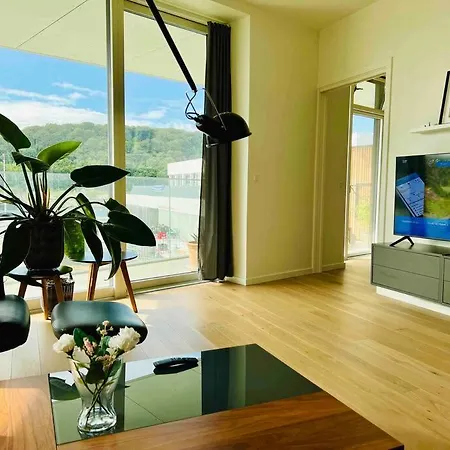 Apartment Bo Med Stil Og Udsigt Til Lystbadehavn *